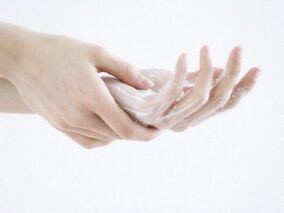 ringiovanimento della pelle delle mani a casa